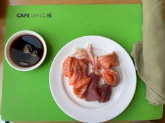 -两咖啡自助餐厅(静安香格里拉酒店)