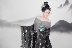-盘子女人坊生日照·摄影馆(华强店)