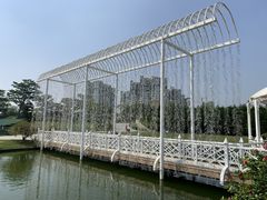 -迪茵湖田家舍生态农场