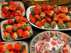 -金马门国际美食百汇(珞喻路店)