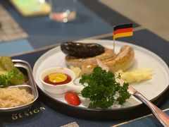 -又见马甲M8融合西餐厅(体育中心店)