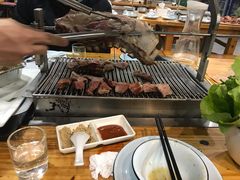 -欢乐牧人蒙古炭烤羊腿(四平路店)