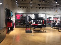 -NIKE品牌体验店(北京蓝色港湾店)