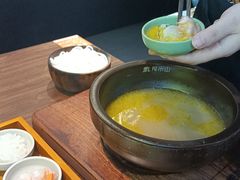 -良米山·云南野生菌过桥米线(上海首店)