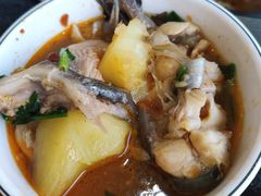 -老刘生态大鱼坊铁锅炖鱼(赛马场店)