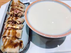台式火腿蛋饼-小桃园·豆浆油条(复兴中路店)