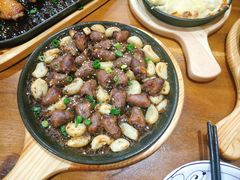 -老东镇啤酒屋海鲜加工·蒸汽海鲜·海鲜烧烤(台东店)