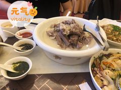 泉水煮手把肉-内蒙古驻京办餐厅
