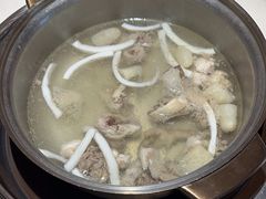 -喃喃椰·糟粕醋·椰子鸡火锅(七堡花园店)