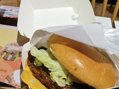 安格斯牛汉堡-肯德基(广场南路店)