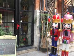 -黎黄陂路街头博物馆