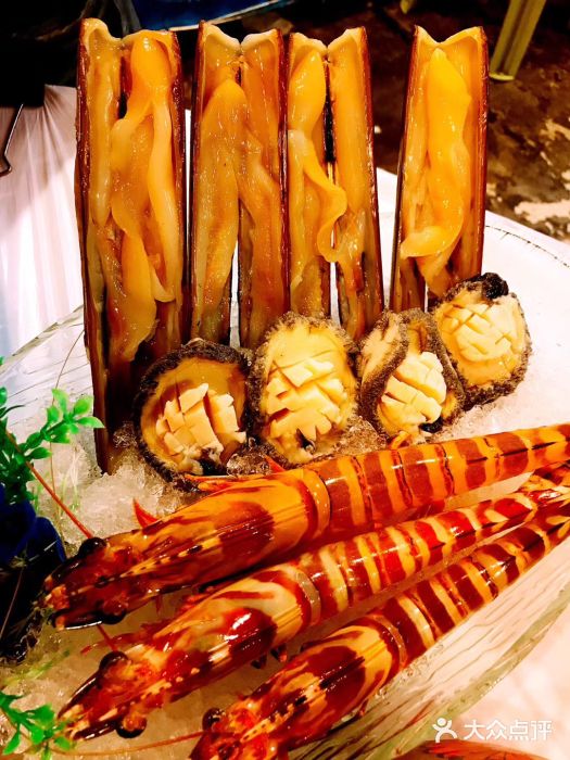 鲜入围煮花胶鸡海鲜火锅图片