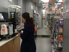 -便利蜂(河东区十一经路68号店)