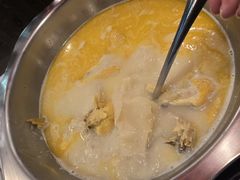 -鲜入围煮花胶鸡海鲜火锅