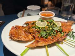 香茅草烤鲈鱼-一坐一忘云南菜(嘉里中心店)