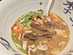 -李犟大爆鳝面·手工蟹黄包(湖滨西湖店)