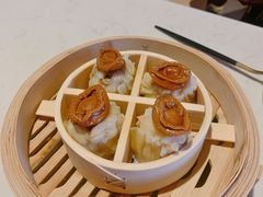 鲍鱼烧卖-钟菜·粤菜点心·宴请(海上世界·汇港二期店)