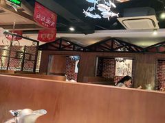 大堂-江边城外烤全鱼(魏公村店)