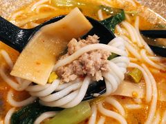 -蒙自源米线大王(江南西路店)