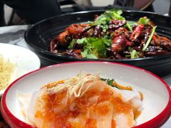 黔派酸汤鸡丝米皮-华仔龙虾(永乐路总店)