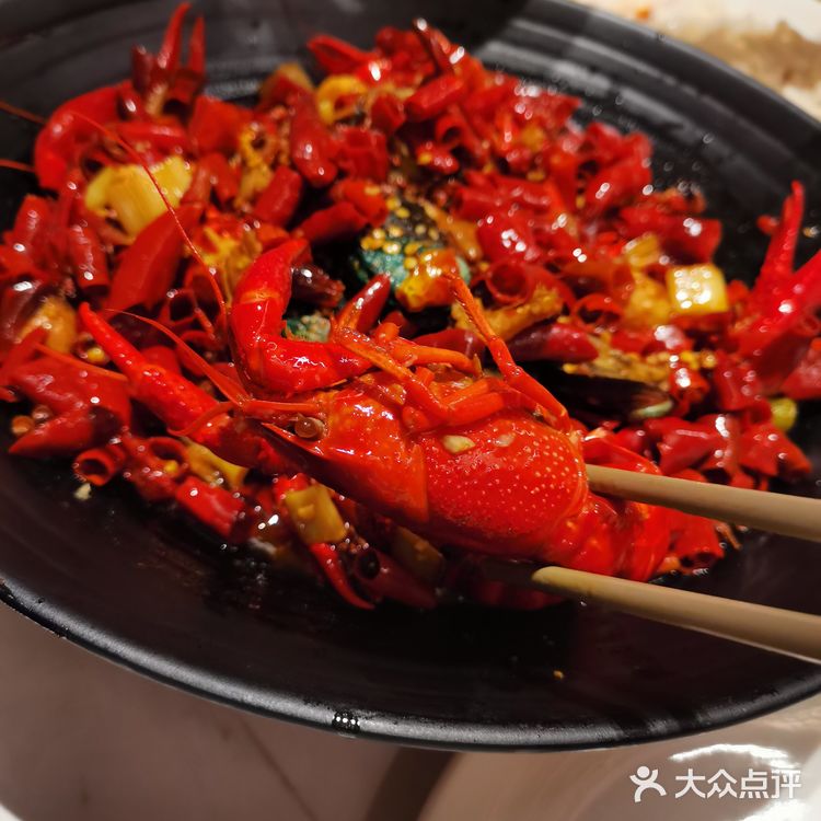 晚上11点之后排队可以缩减一些时间