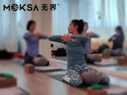 -无界瑜伽普拉提