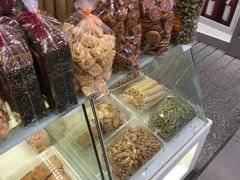 -红房子西点(汇联商厦天钥桥路店)