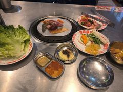 -哈哈碳都·牛肋条无限自助烤肉(台江万达店)