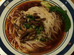 -霸蛮湖南菜·牛肉粉(荣京西街店)
