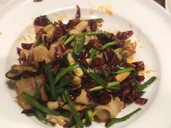辣炒五花肉比管-宴小馆·小海鲜青岛菜(五四广场店)
