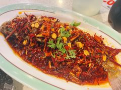 -巧克力渔家.小船海鲜胶东菜(万平口店)