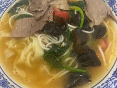 -撒拉人家.酸菜牦牛肉火锅