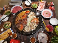 -周小明火锅(黑金冠社区店)