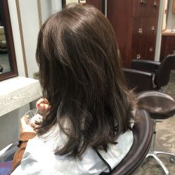 点击看大图 中发-愉己冥想·护发专门店
