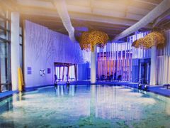 -上海滴水湖皇冠假日酒店