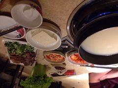 英子狗肉馆-英子补身汤(海兰路店)