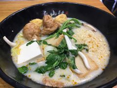 -麻小劲菌汤麻辣烫(体育西路店)