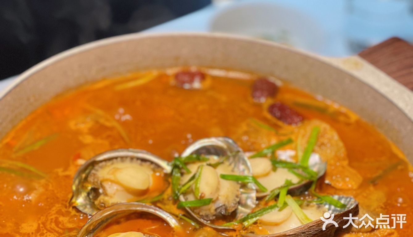 这样的鲍鱼鸡火锅🥘我保准你没吃过❗