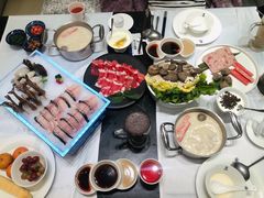 -红鼎豆捞·非遗鲍皇汤火锅(宝丰路店)