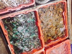 -鹏城人家海鲜酒家·23年老字号(较场尾店)