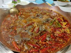 -墨居上隐·院子里火锅(峨眉店)