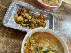 -二钢串叔麻辣烫(华龙大厦店)