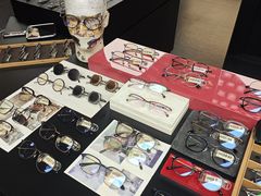 -肆兮眼镜·蔡司·徕卡战略合作店(大坪店)