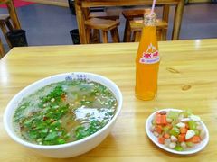 -马德元纯汤牛肉面(太奥广场店)