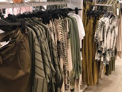 -H&M(来又来时尚购物广场店)