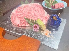 -铭牛烧肉·和牛海鲜自助(高新月牙湖店)