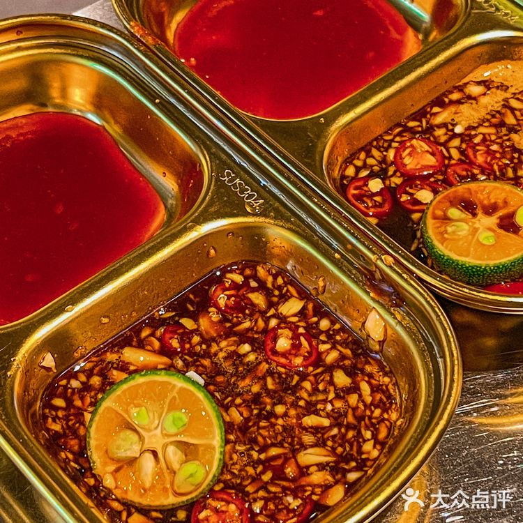 沈阳| 帅哥老板!你家这个冬阴功海鲜锅这么好吃你知道不?