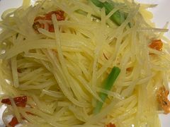 酸辣土豆丝-丁记盐蘸牛肉·新杭菜(河东路店)