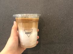 拿鐵-Manner Coffee(芮欧百货店)