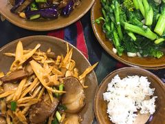 -苗湘食府(十年店)